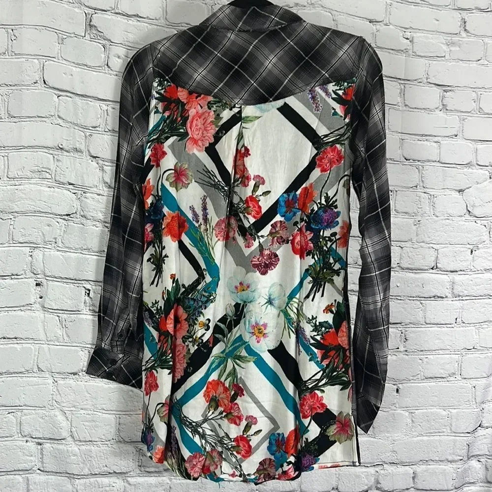 NEW Tolani Collection Neicy top button down plaid floral size XXS - Picture 1 of 14